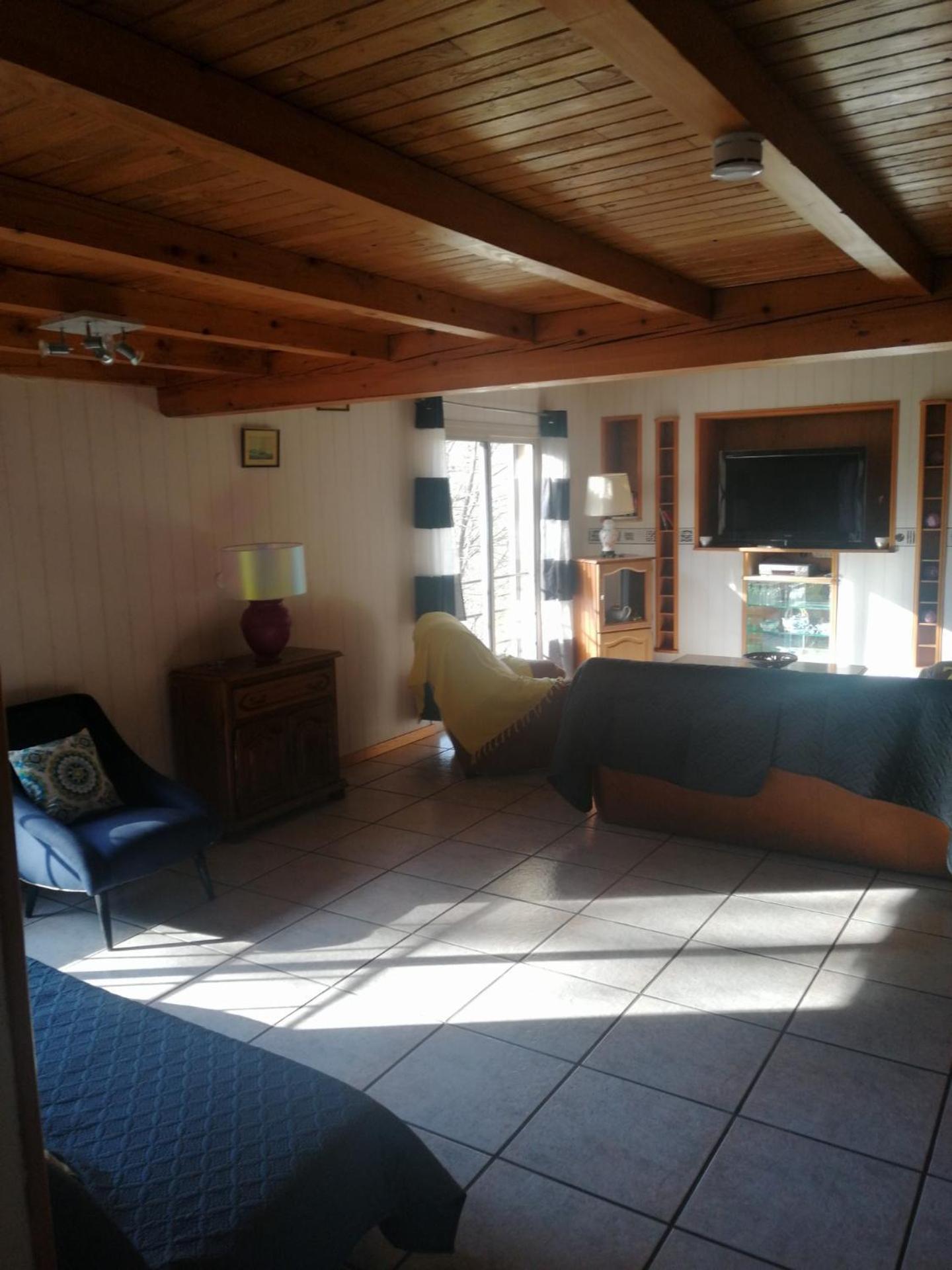 Location de vacances à Neylis avec vue sur les forêts et les champs Carla-de-Roquefort Exterior foto